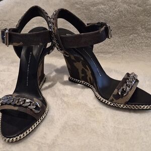 GIuseppe Zanotti Wedge Sandals Size 40